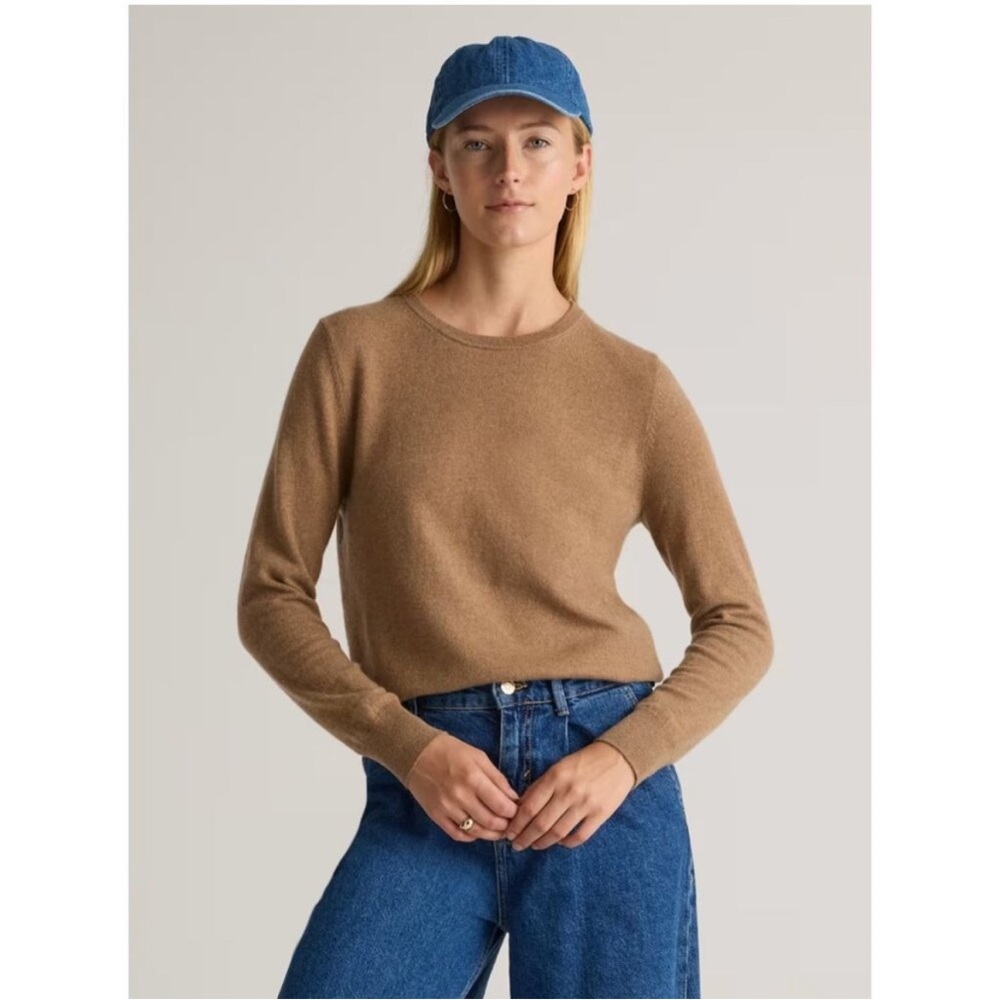 Quince 100% Mongolian Cashmere Crewneck Sweater in Camel Size Medium - Picture 2 of 8
